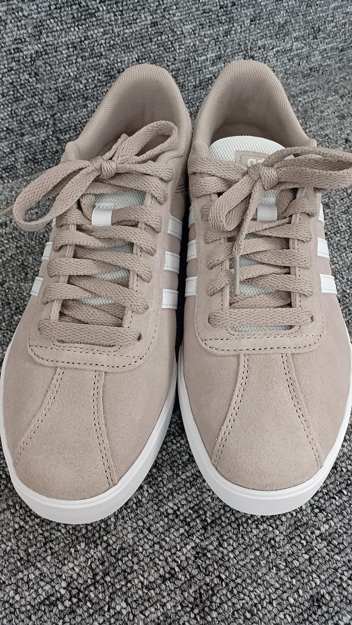 ほぼ未使用と思われます。