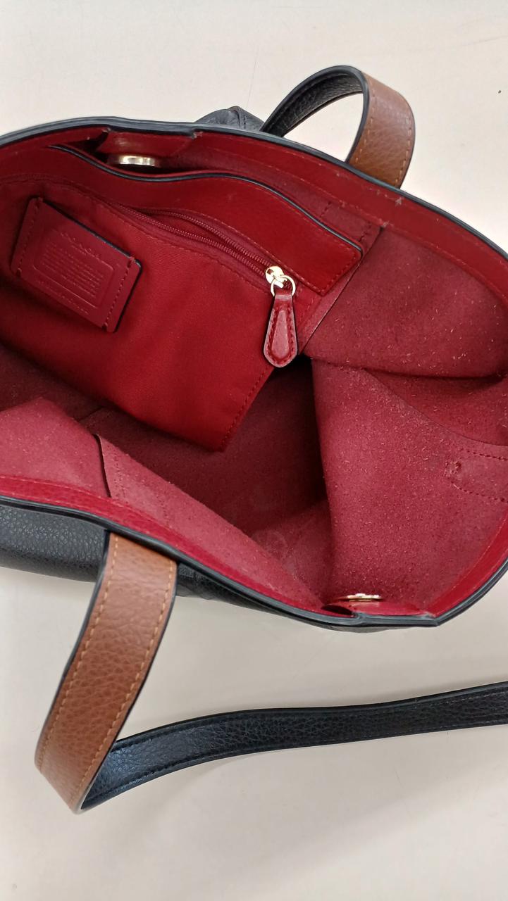 内側、多少のボソボソ感あります。