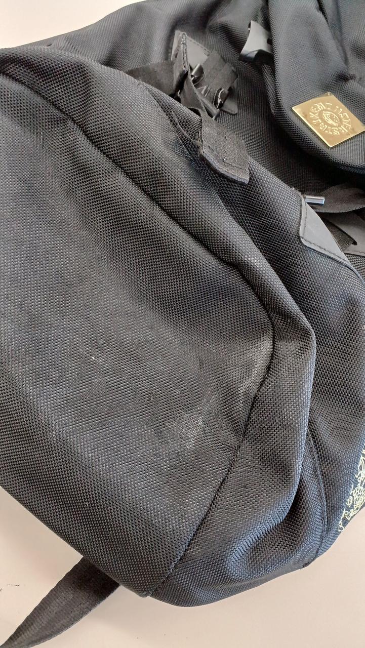 底面汚れあり。