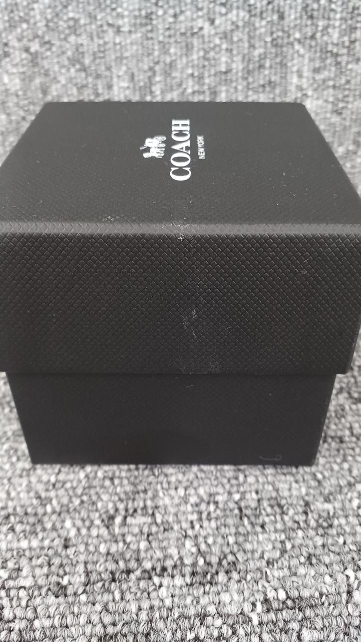 外箱汚れあります。