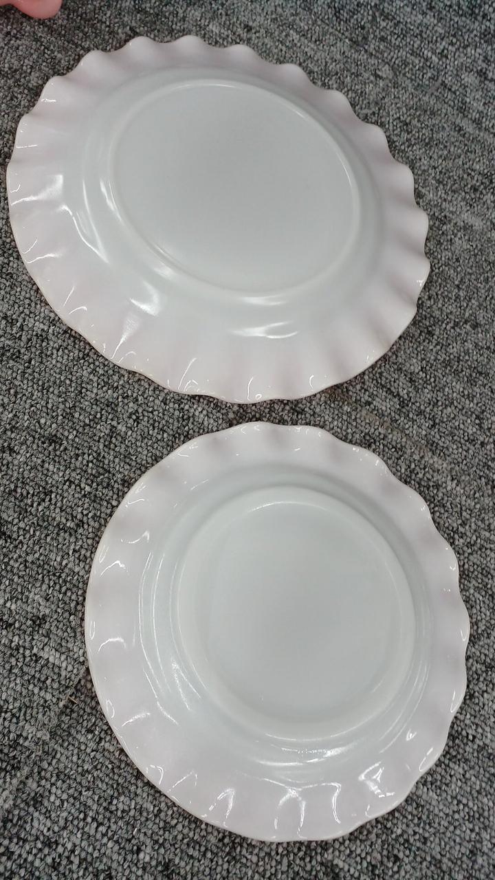 ヘーゼルアトラス　リップル　ディナープレート４枚 Amazon.co.jp: ヘーゼルアトラス リップル ディナープレート4枚