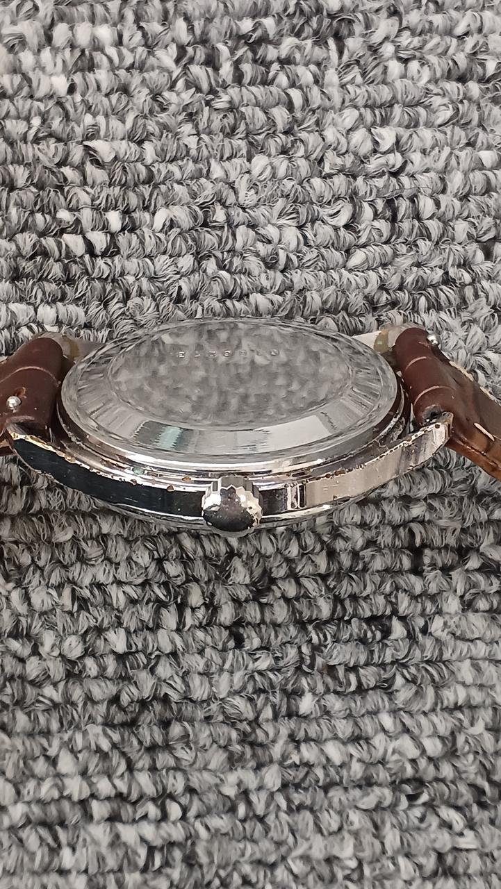 側面削れあります。