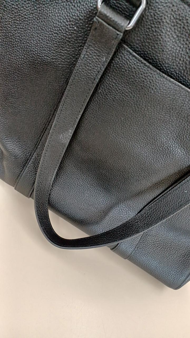 ショルダ紐、少しスレ箇所あります。