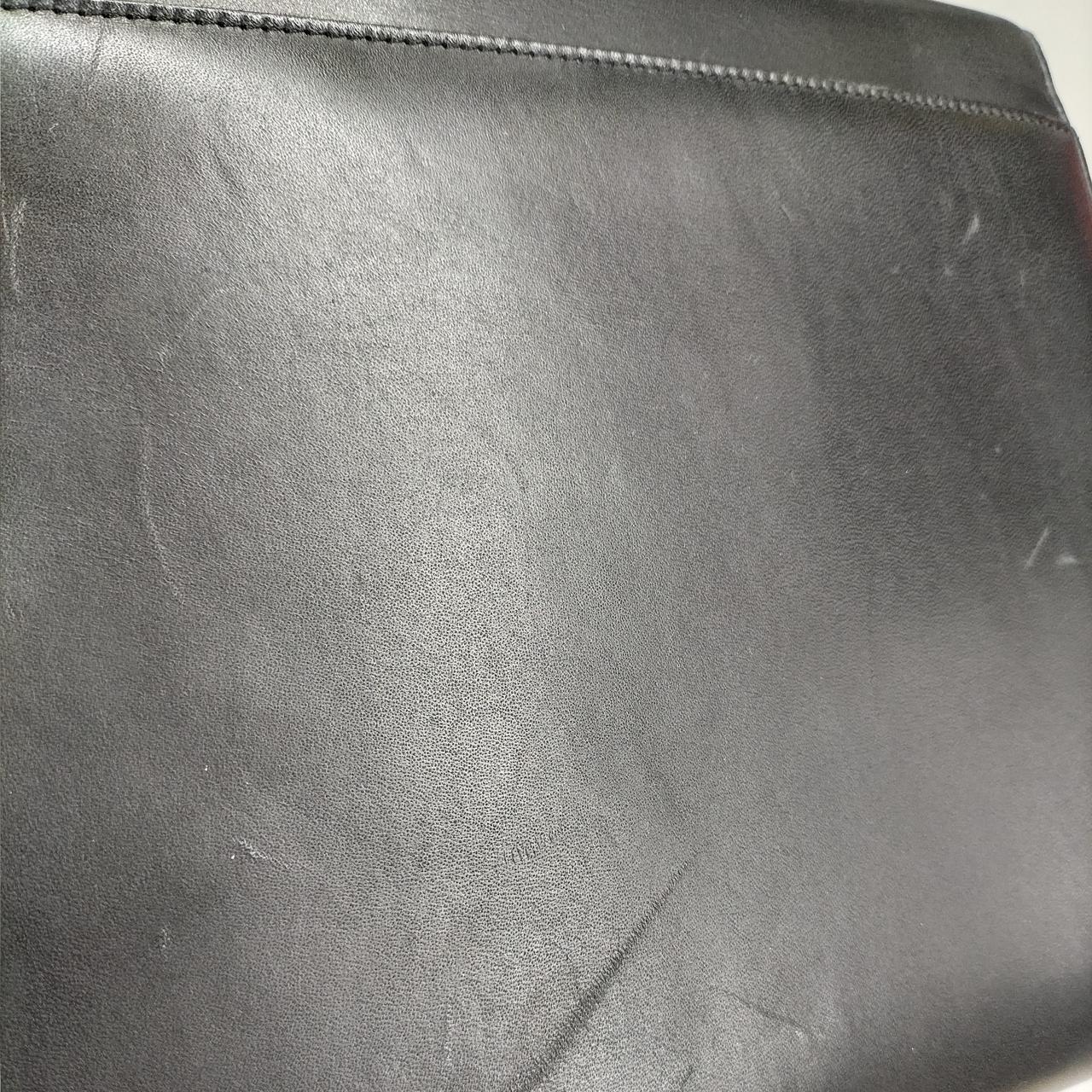 スレや傷がございます。