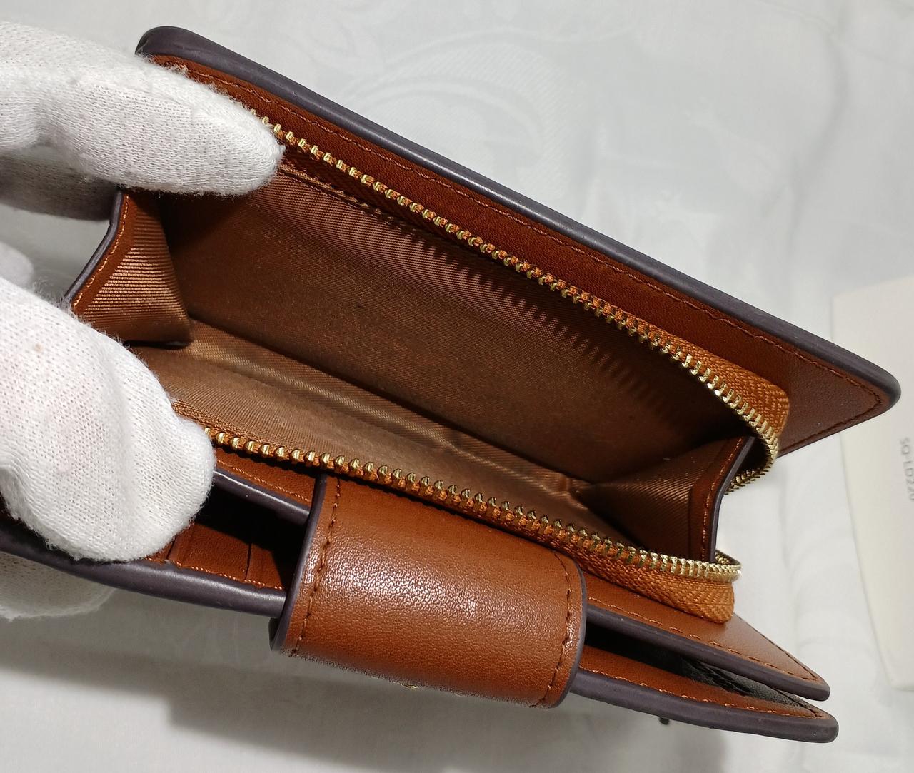 コインケース中使用感あら