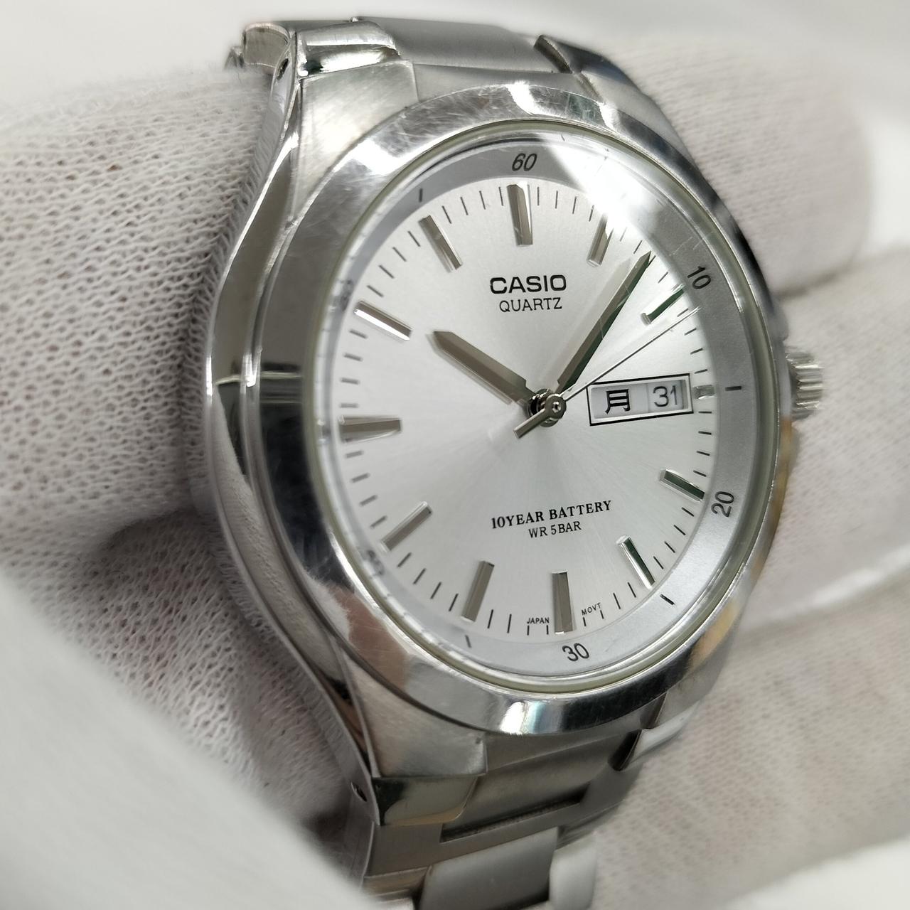 スレやキズがございます。