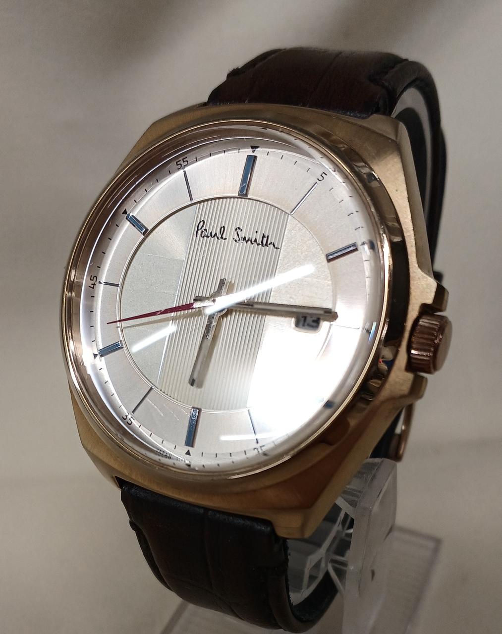 写真で写りにくい細かなキズあり