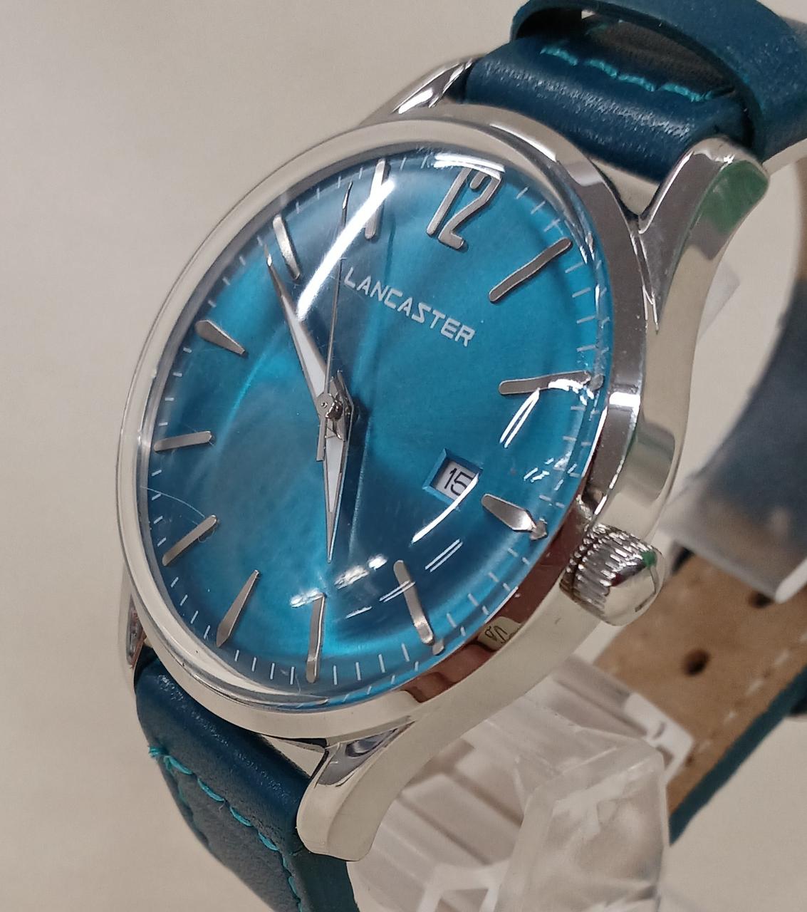 写真で写りにくい細かなキズあり