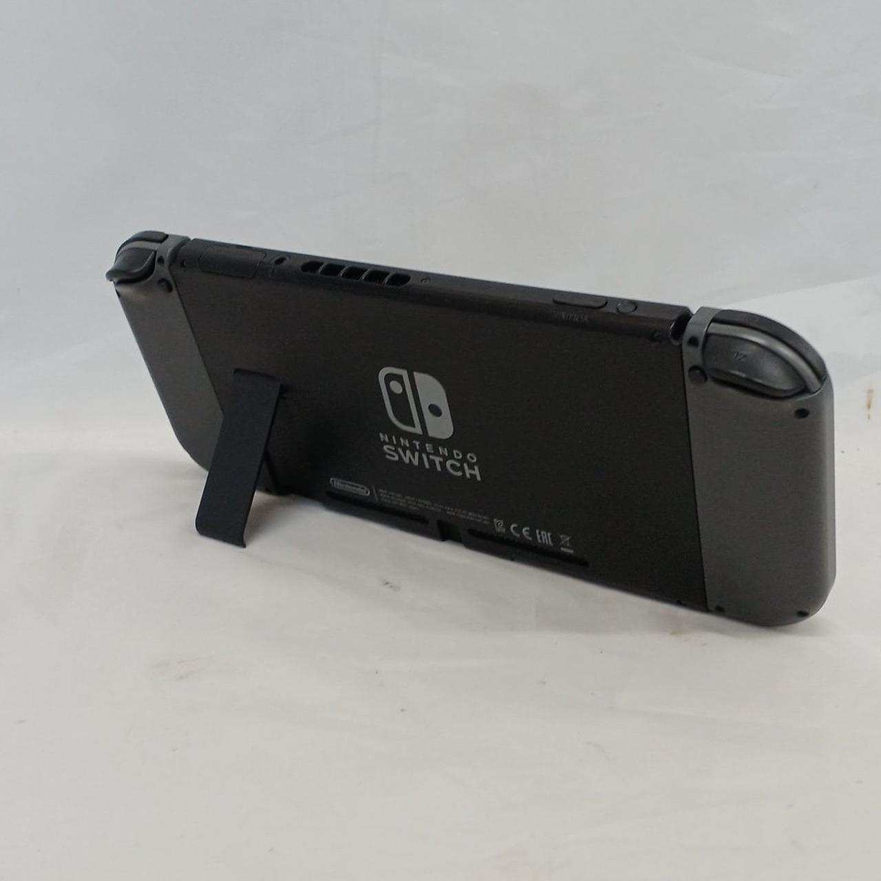 Nintendo Switch本体6年使用Joy-Conやや不具合あり傷汚れあり Amazon