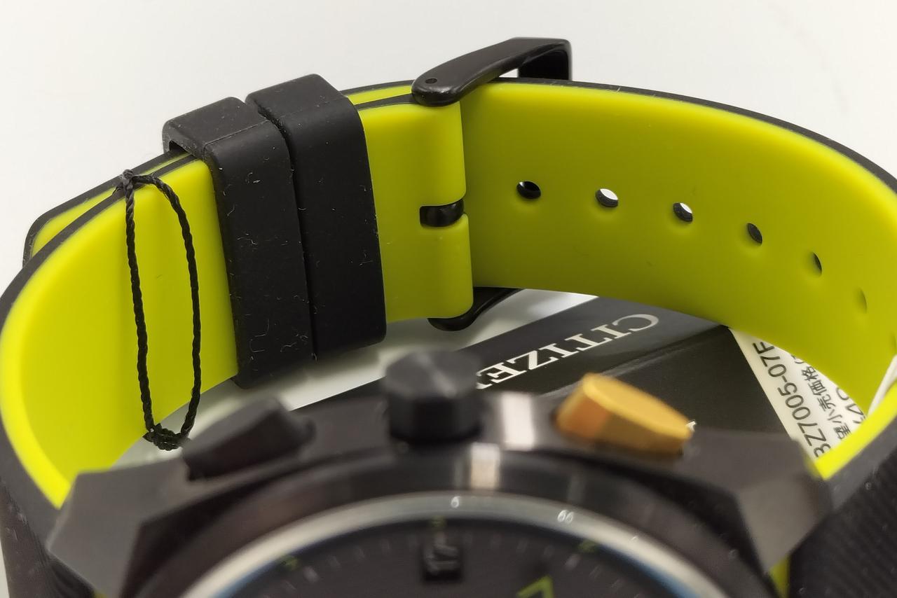 ベルトもキレイです。