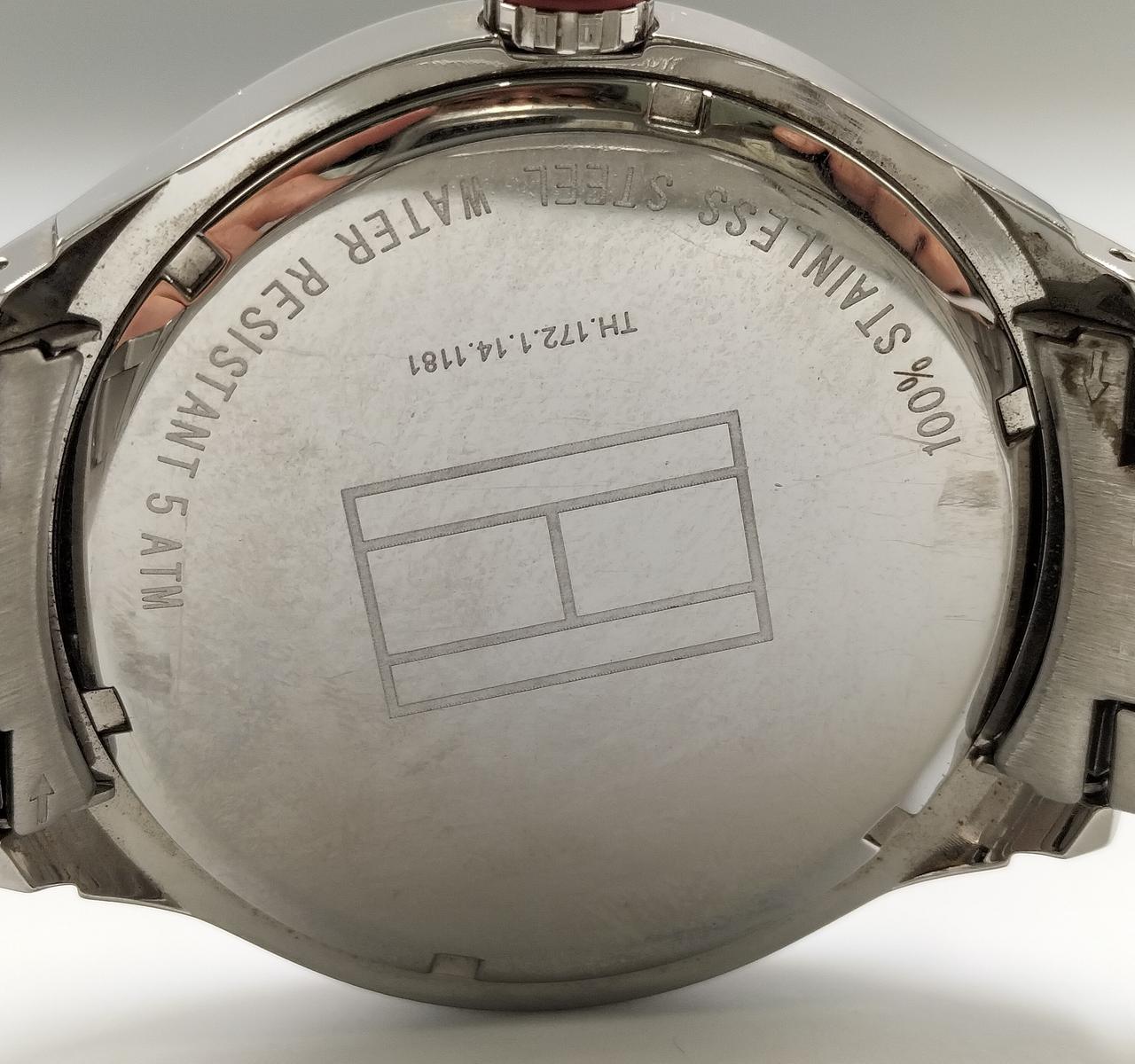 裏面も比較的キレイです。