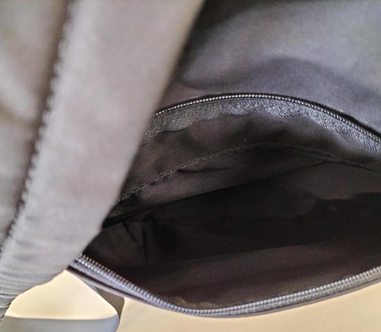 背面もキレイです。