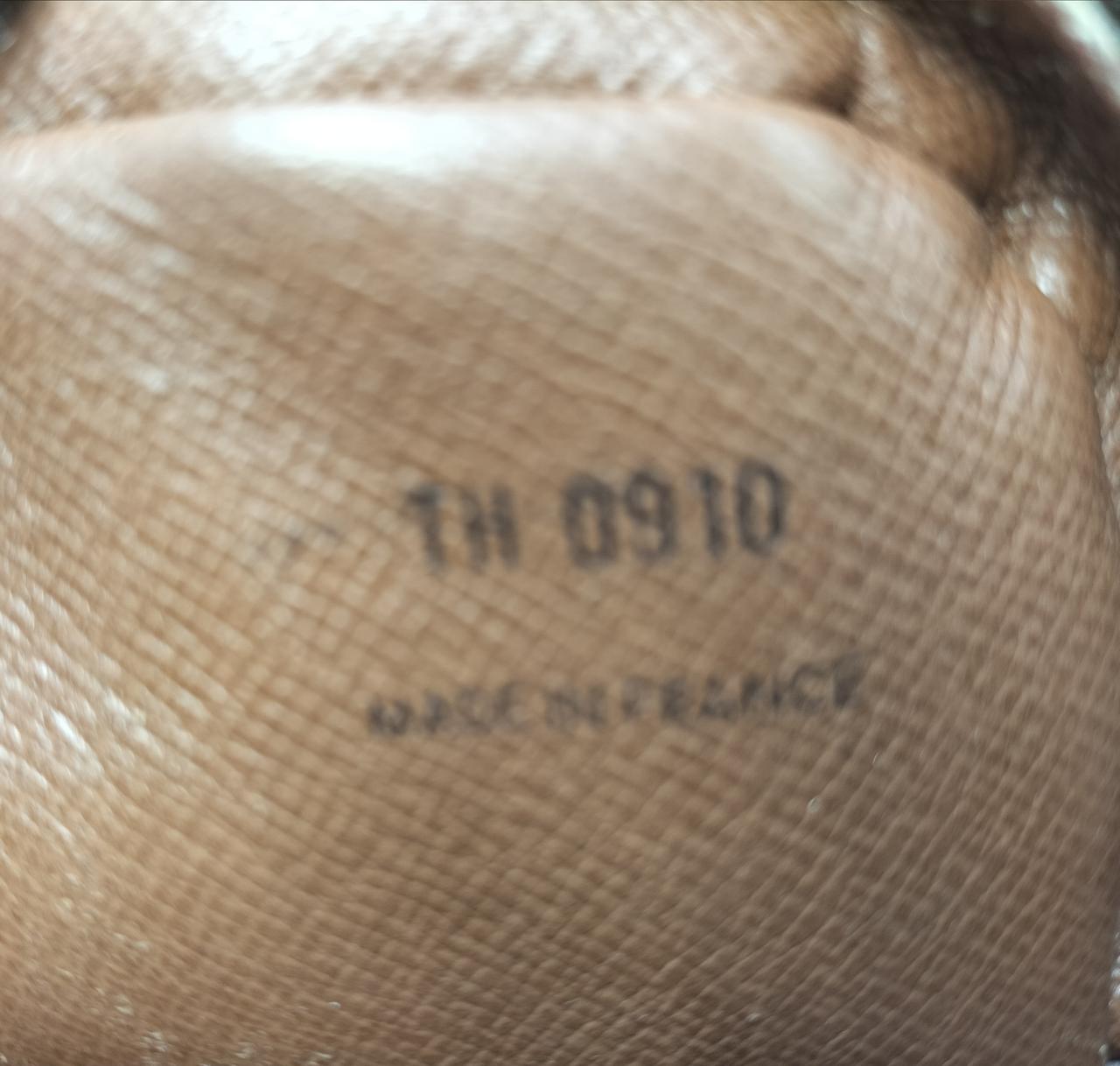 1990年フランス製造モデルです。