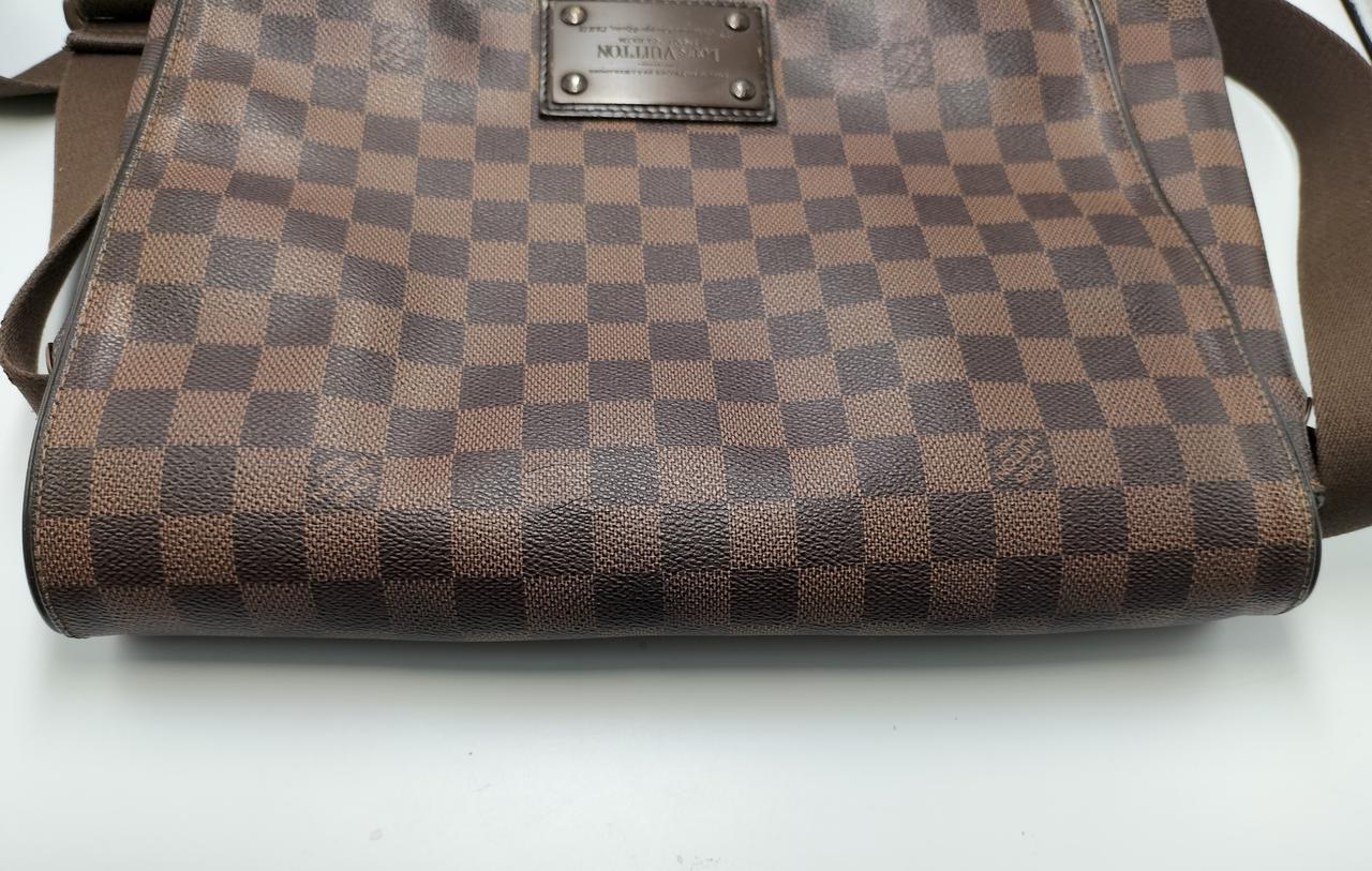 張ってる部分多少黒ずみ。