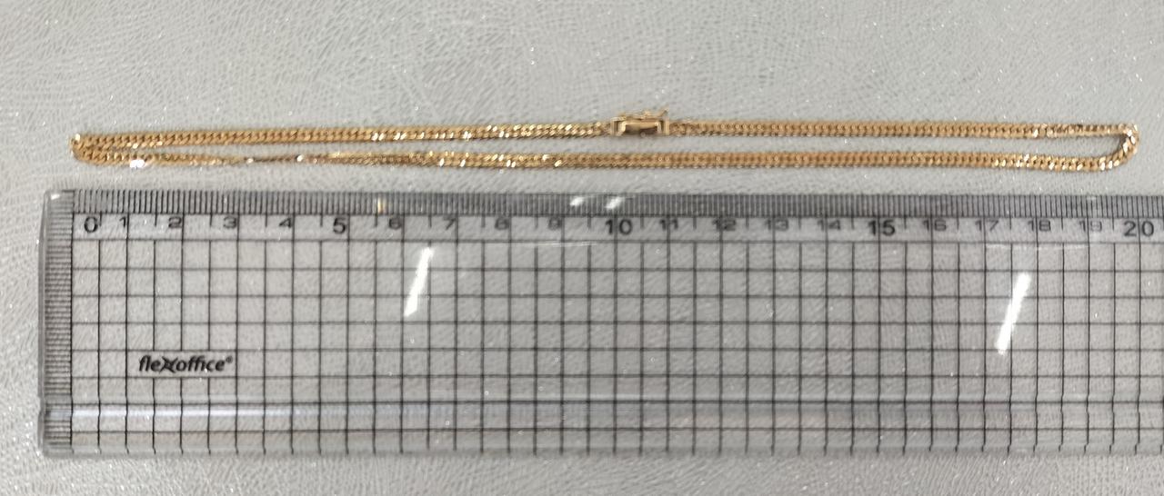 長さは40cmほど。