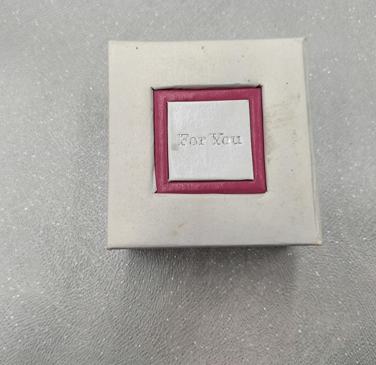 ケースは結構くたびれています。