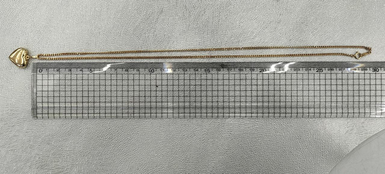 長さ60cmほど。長めです。