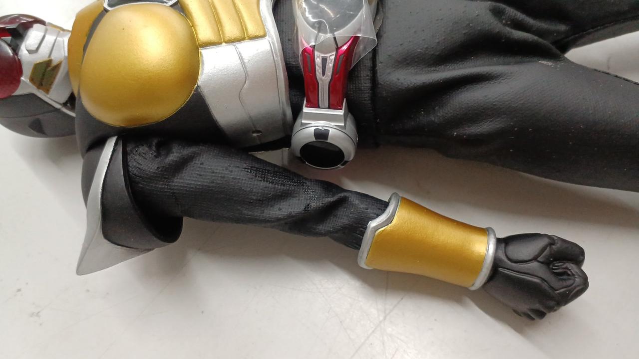 BANDAI|超装可動 仮面ライダーアギト|【ハードオフ公式通販】オフ