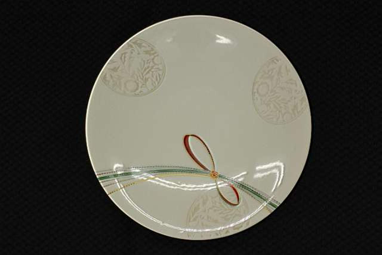 直径 16cm　高さ 2cm