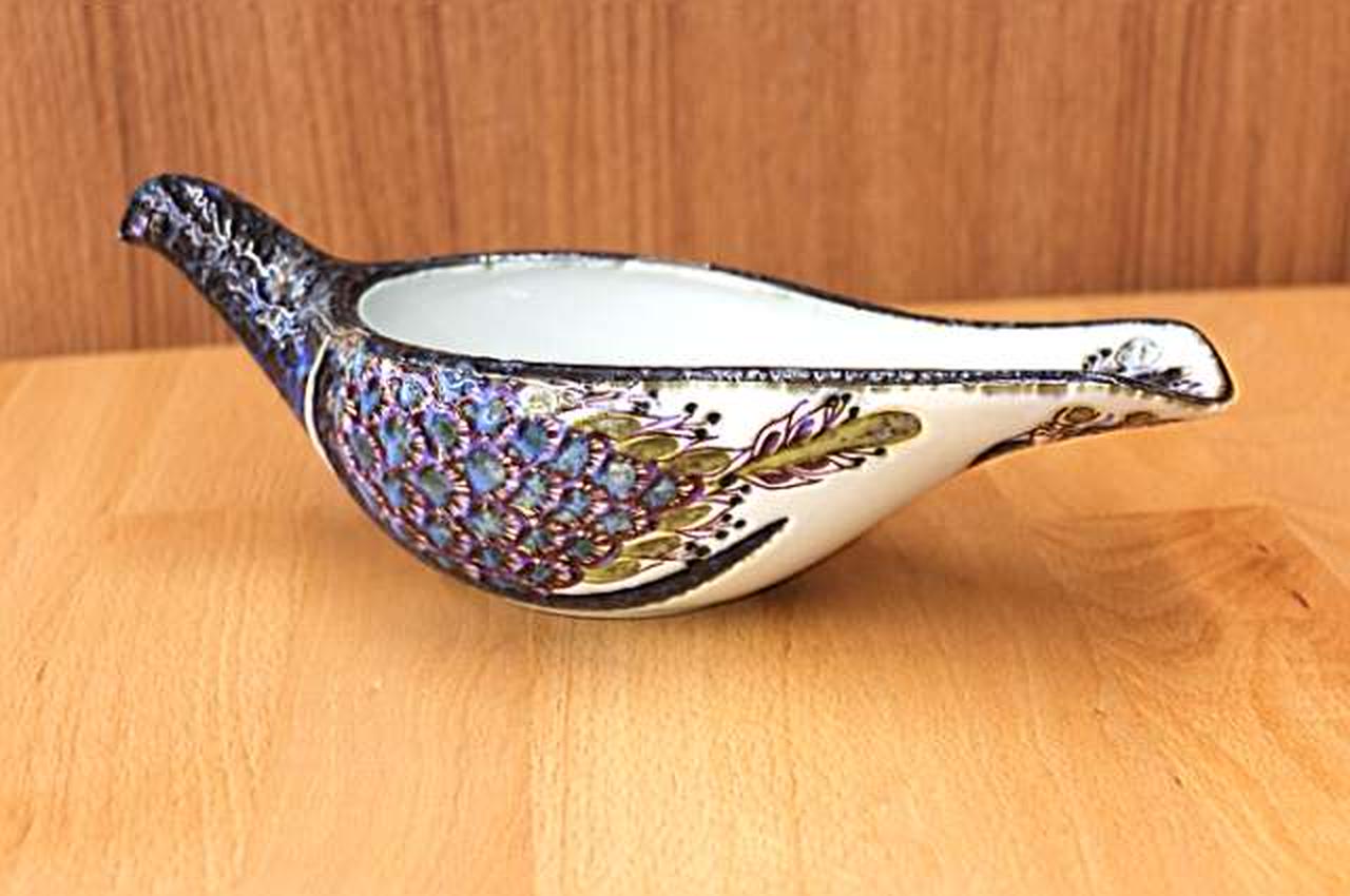 横27㎝縦10cm高さ７㎝頭の所9㎝です