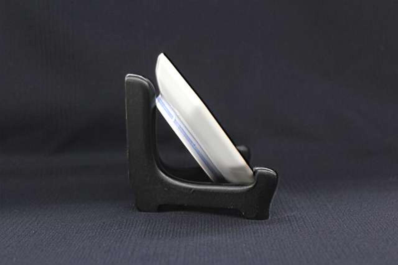 高さ 2cm　皿立ては付属しておりません