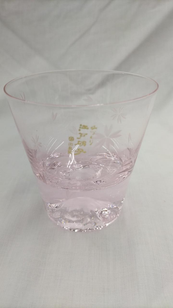 桜も散っていて風情があります