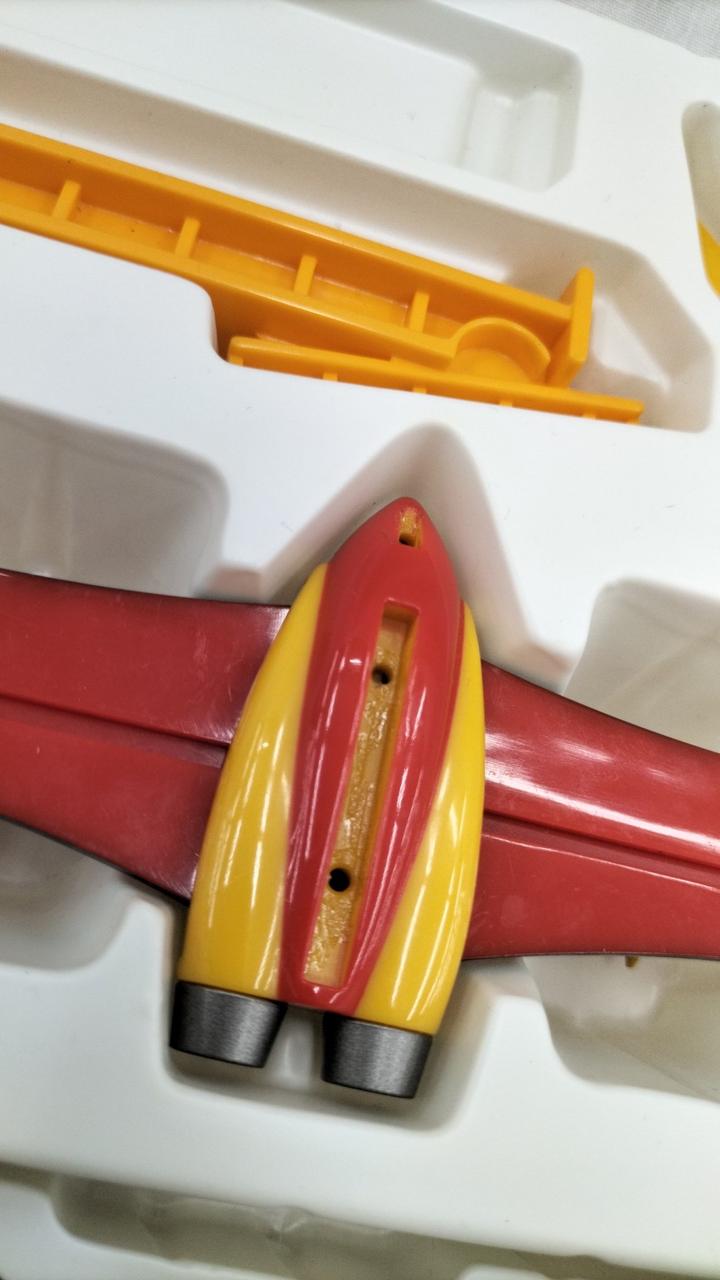 接着跡あり