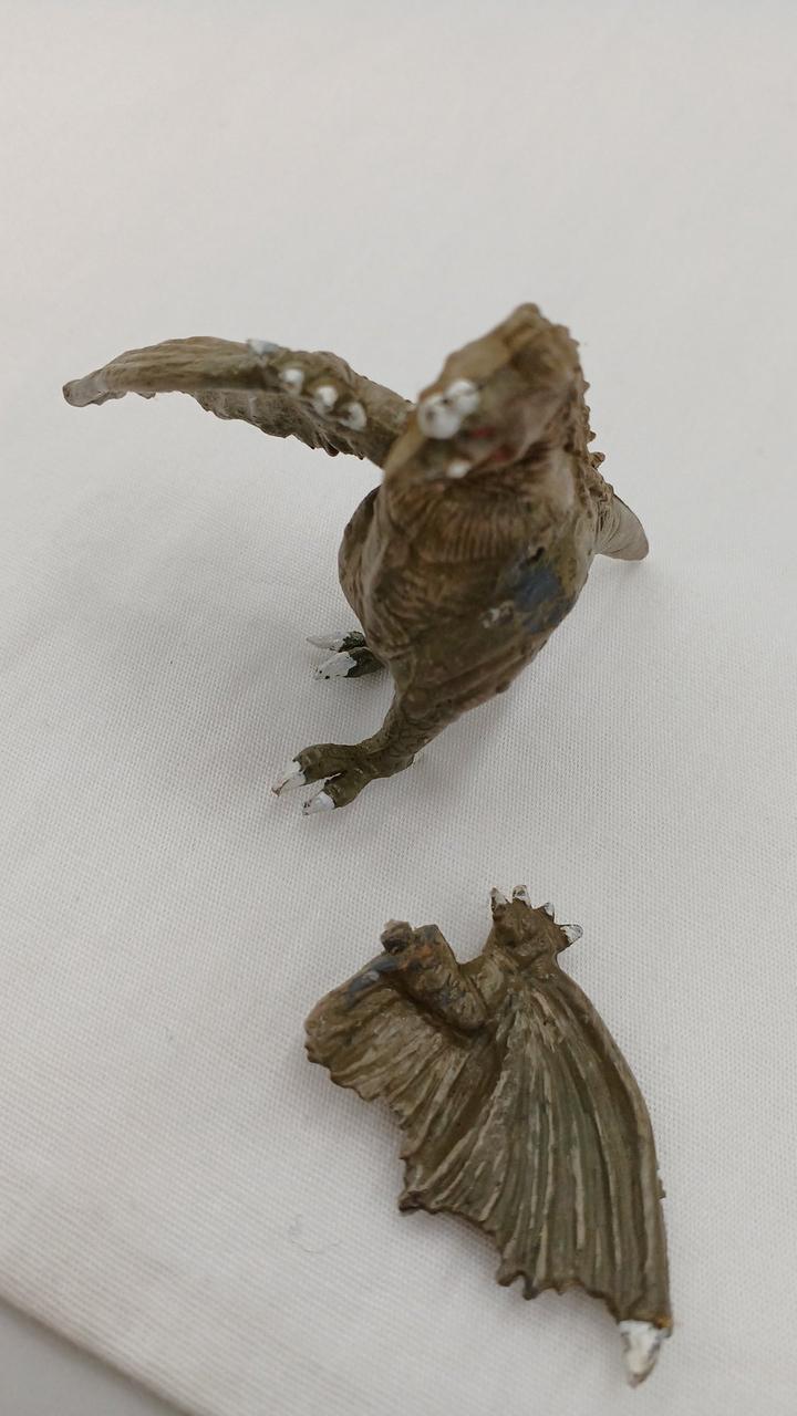 翼外れやすい