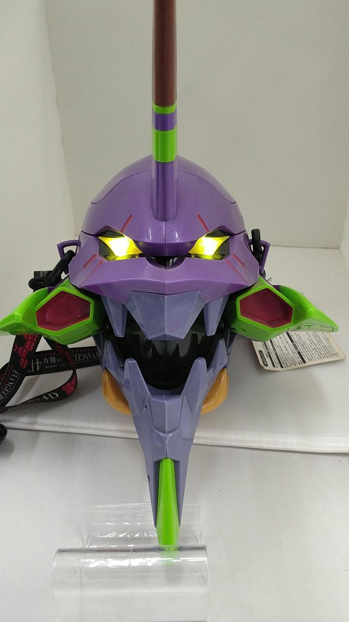 眼光ります！