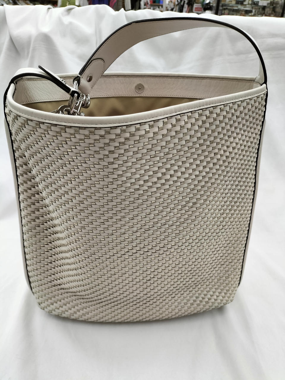 大きな汚れはありません。