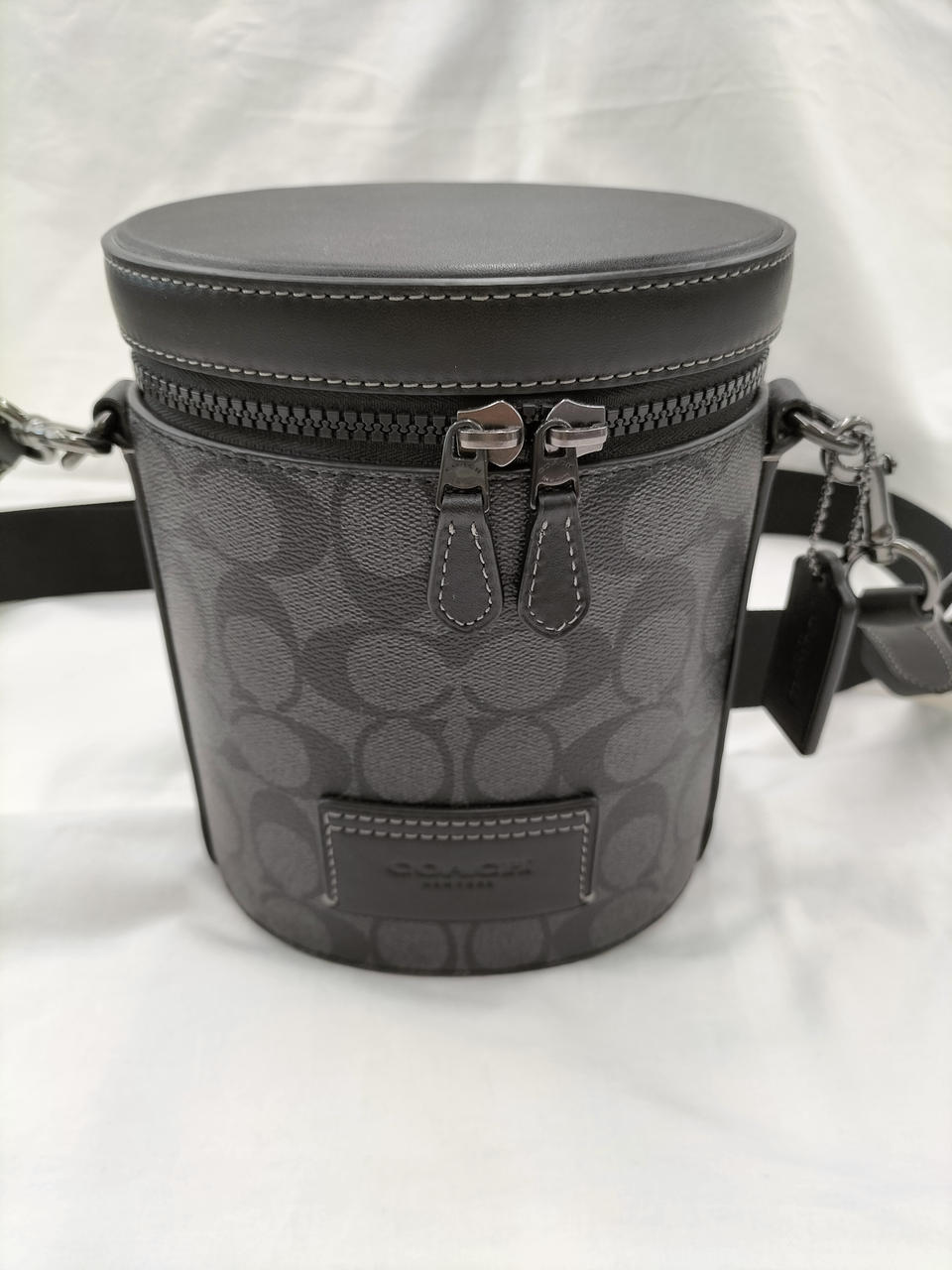 コンパクトでかわいいショルダー