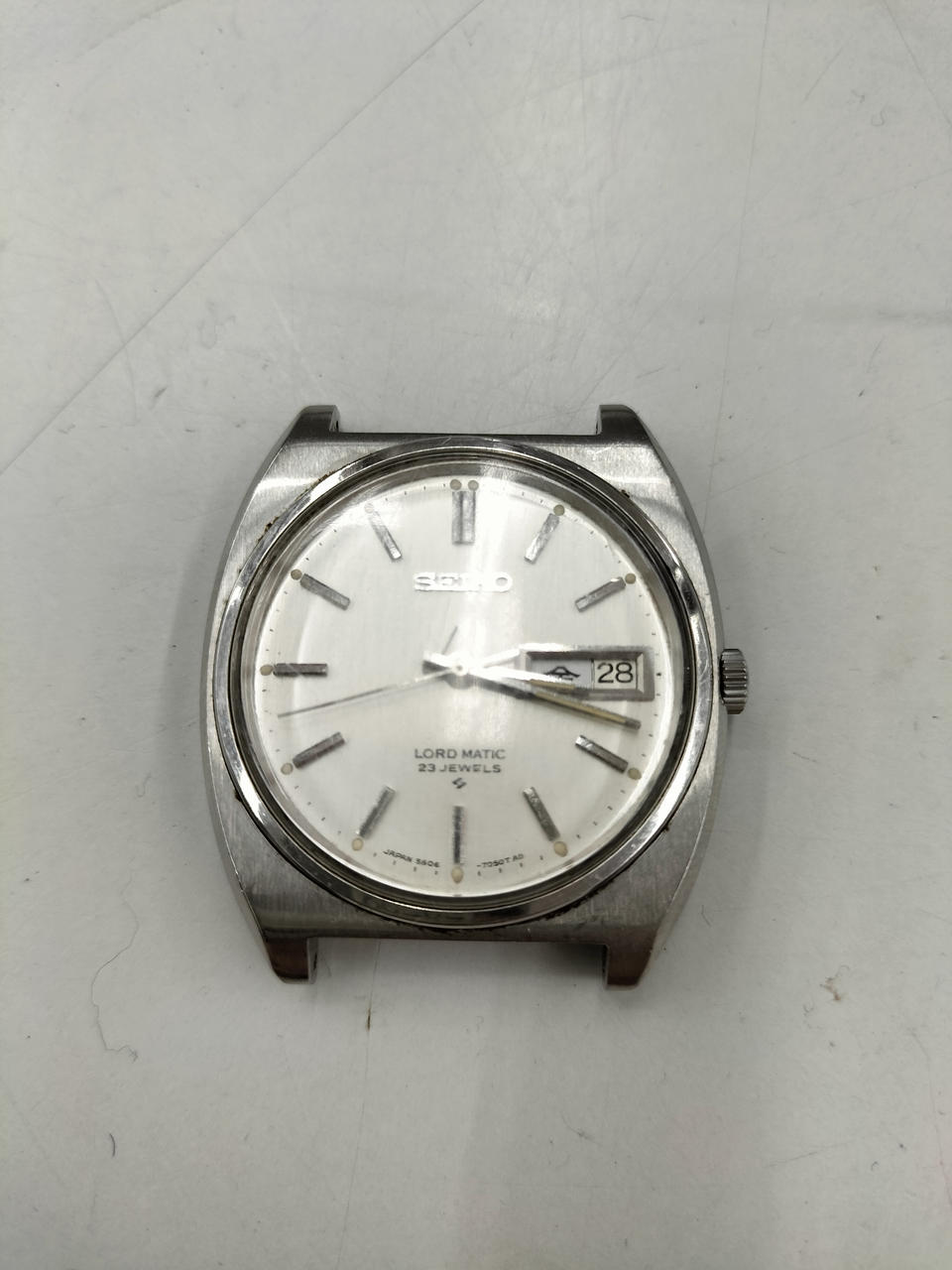 ガラス面キズあり。動きました。