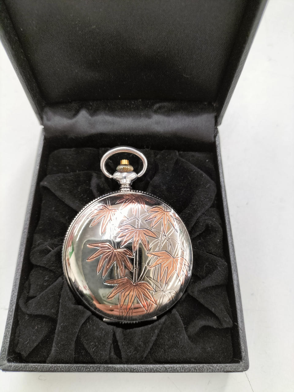 動きましたアンティーク調の手巻き懐中時計