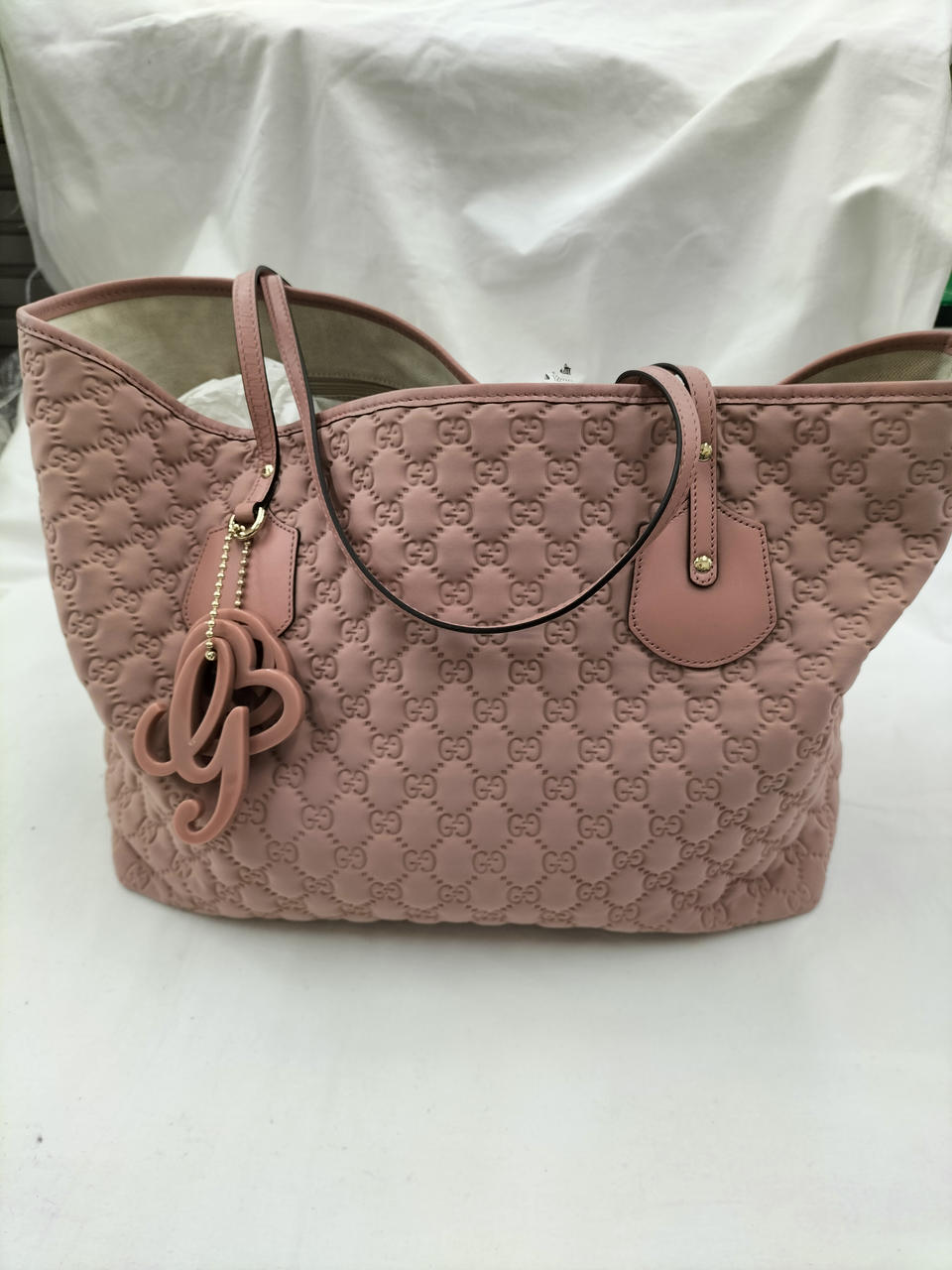 使用感少なくキレイです!