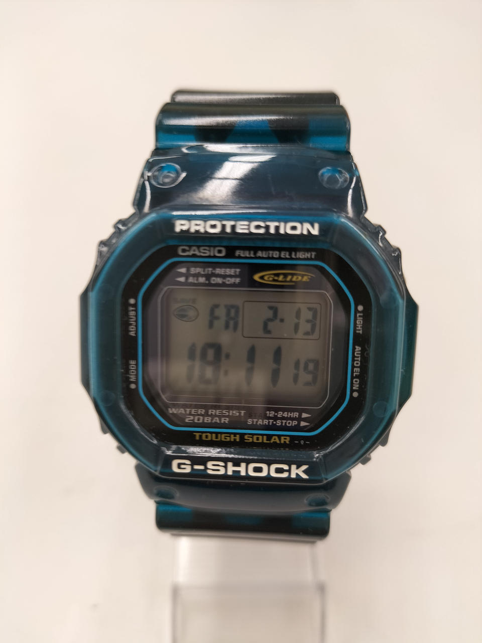 スケルトンブルーのさわやかなカラー!