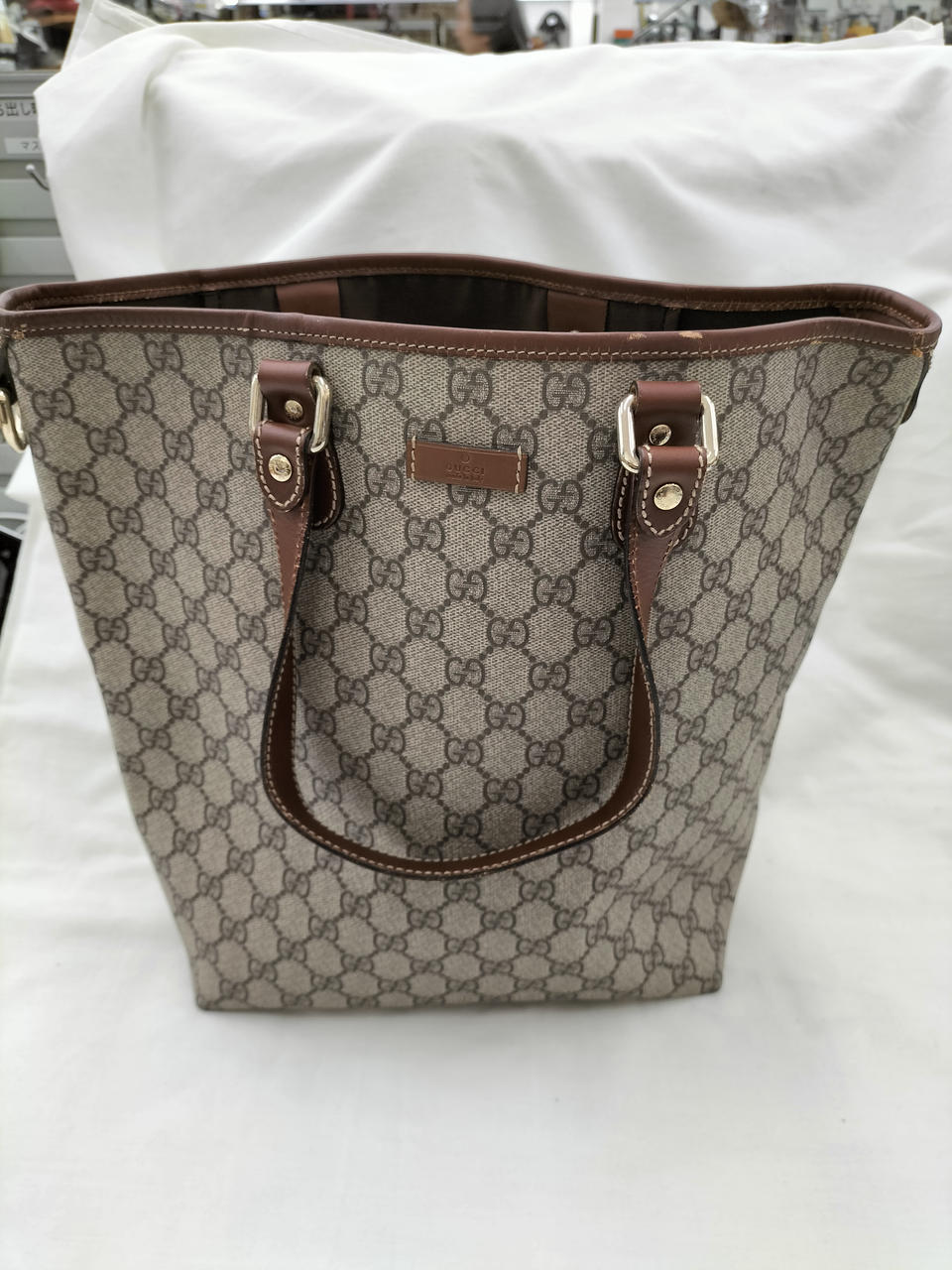 持ち手ひび割れあり。少し角スレあり。