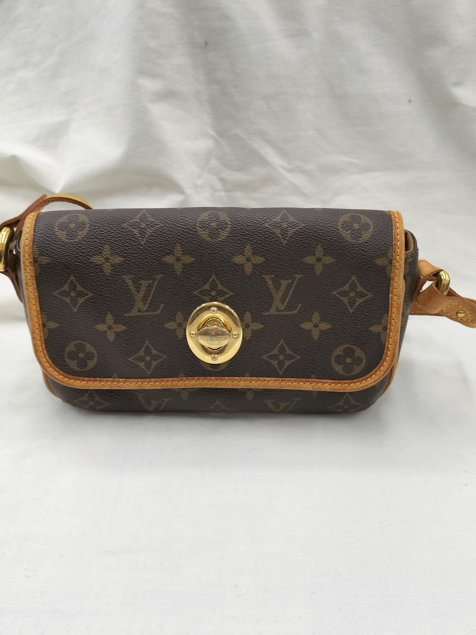 メッキ部部はがれあり。