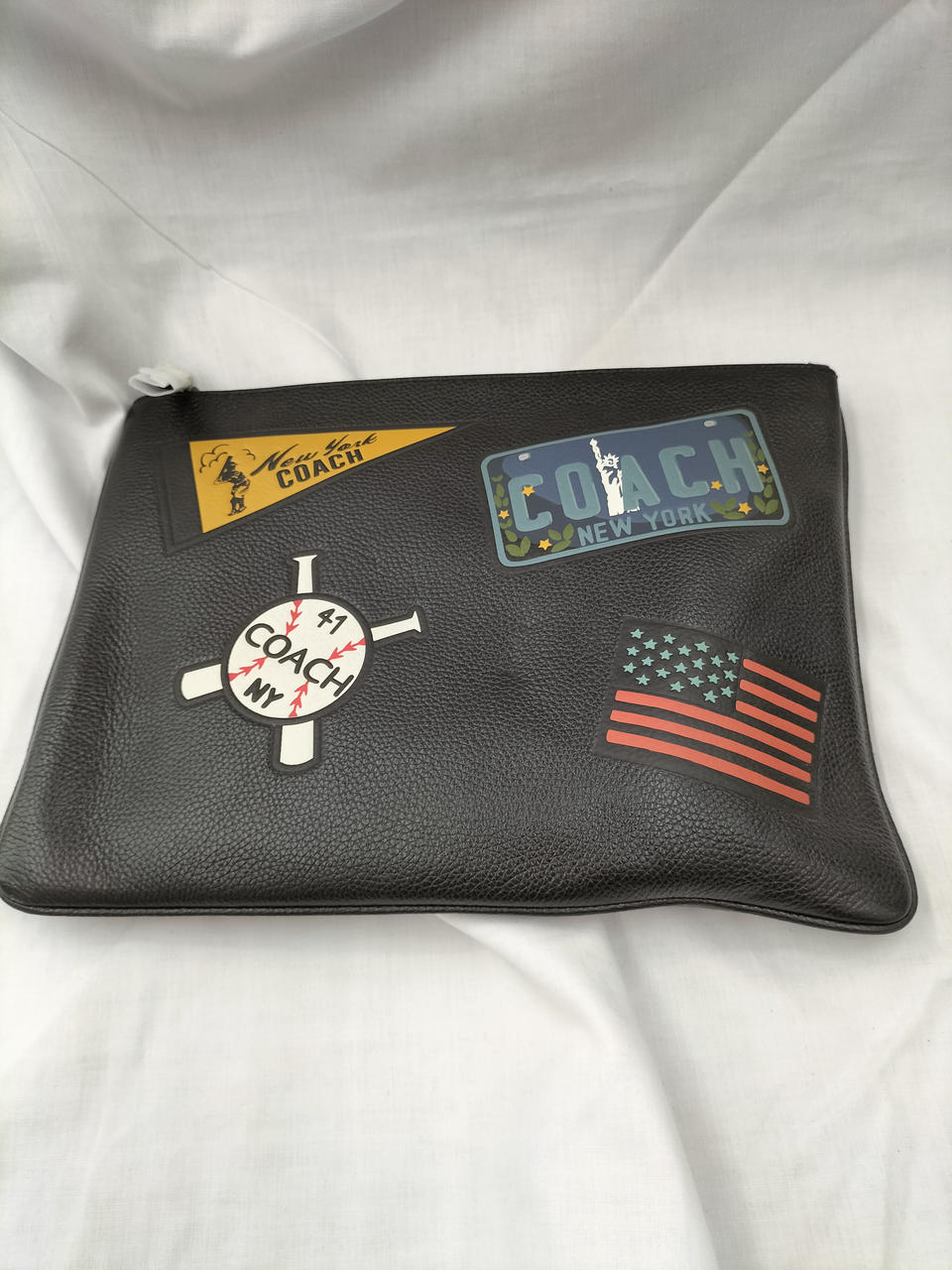 未使用品と思われますが、少し変形あり