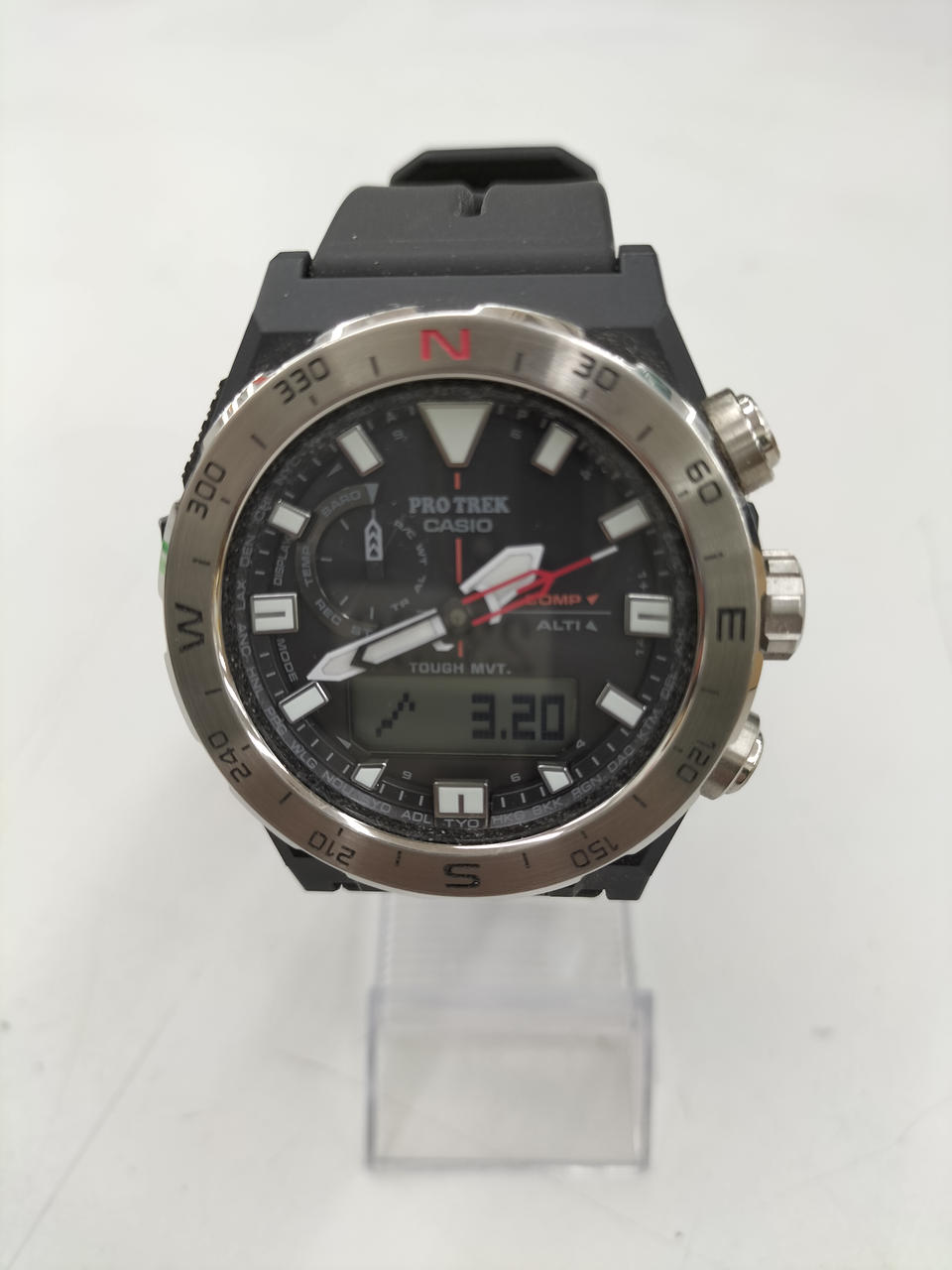 ベルト少々使用感あり。箱有。