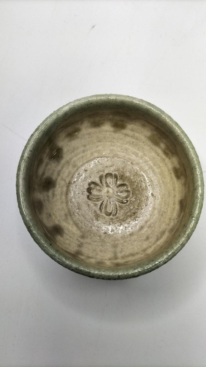 高さ約4cm幅約6.5cm