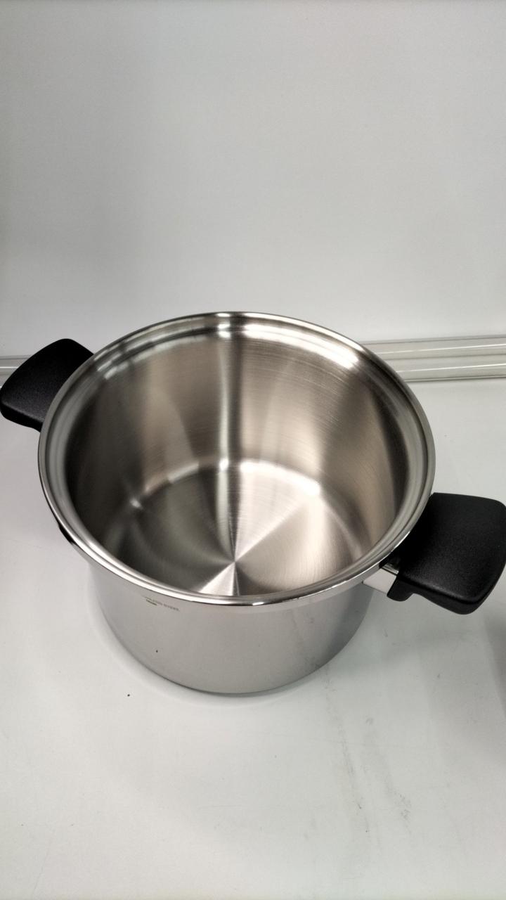 高さ約14cm幅約21.5cm