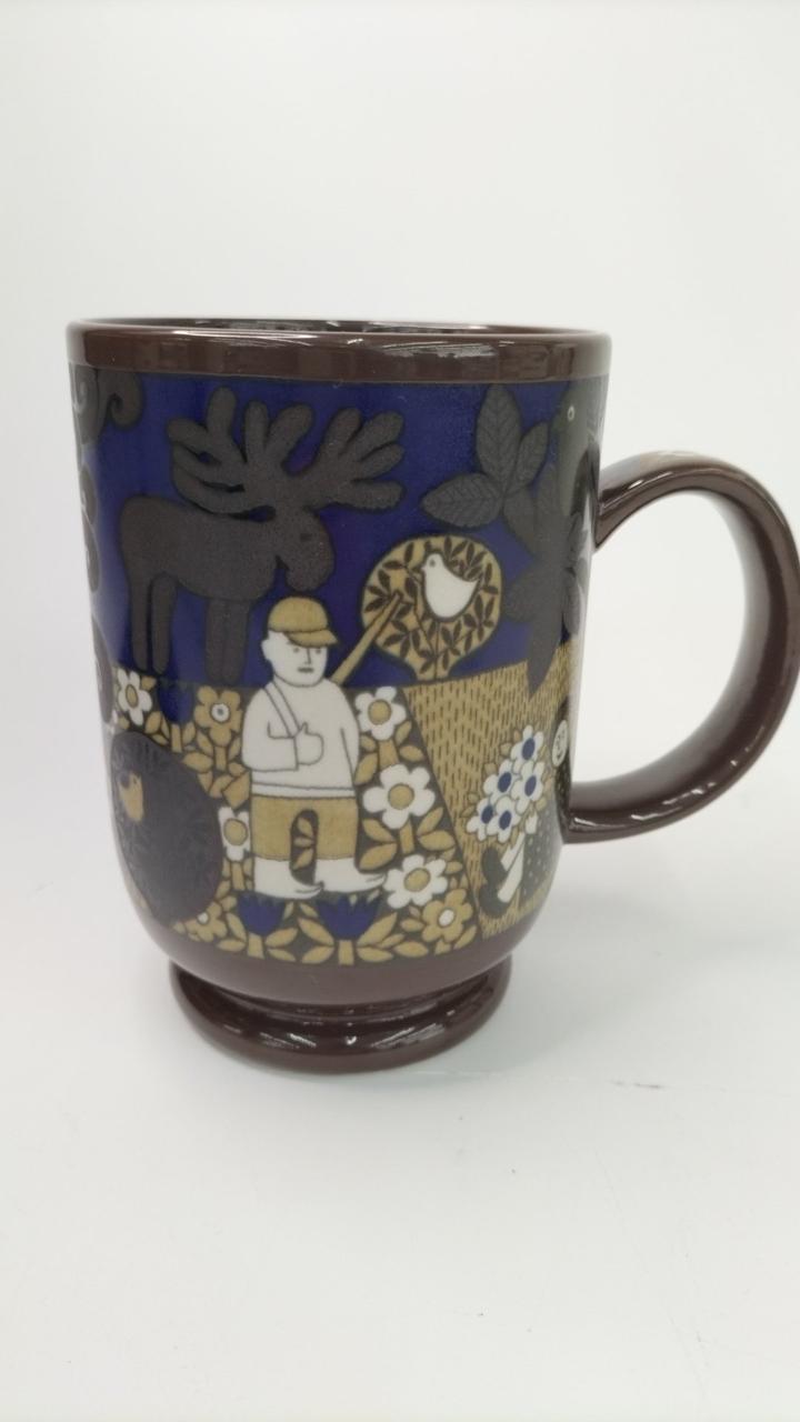 高さ約13.5cm口約9.3cm