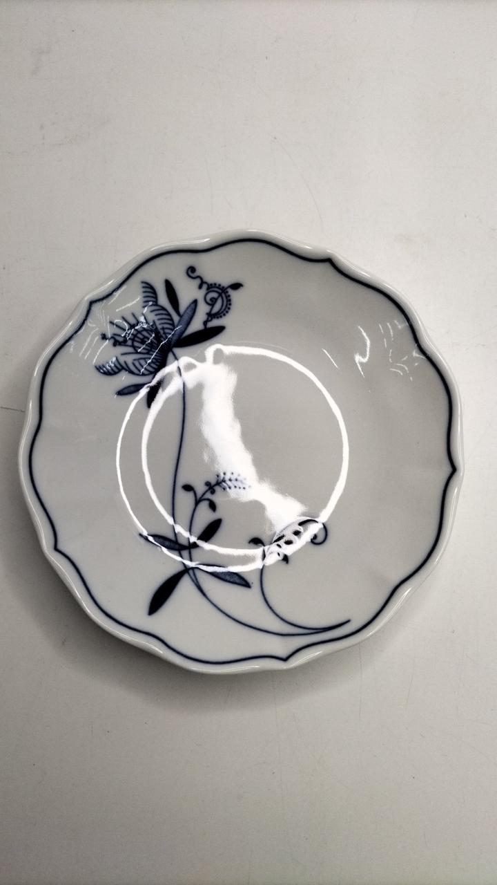 直径約14cm高さ約3cm