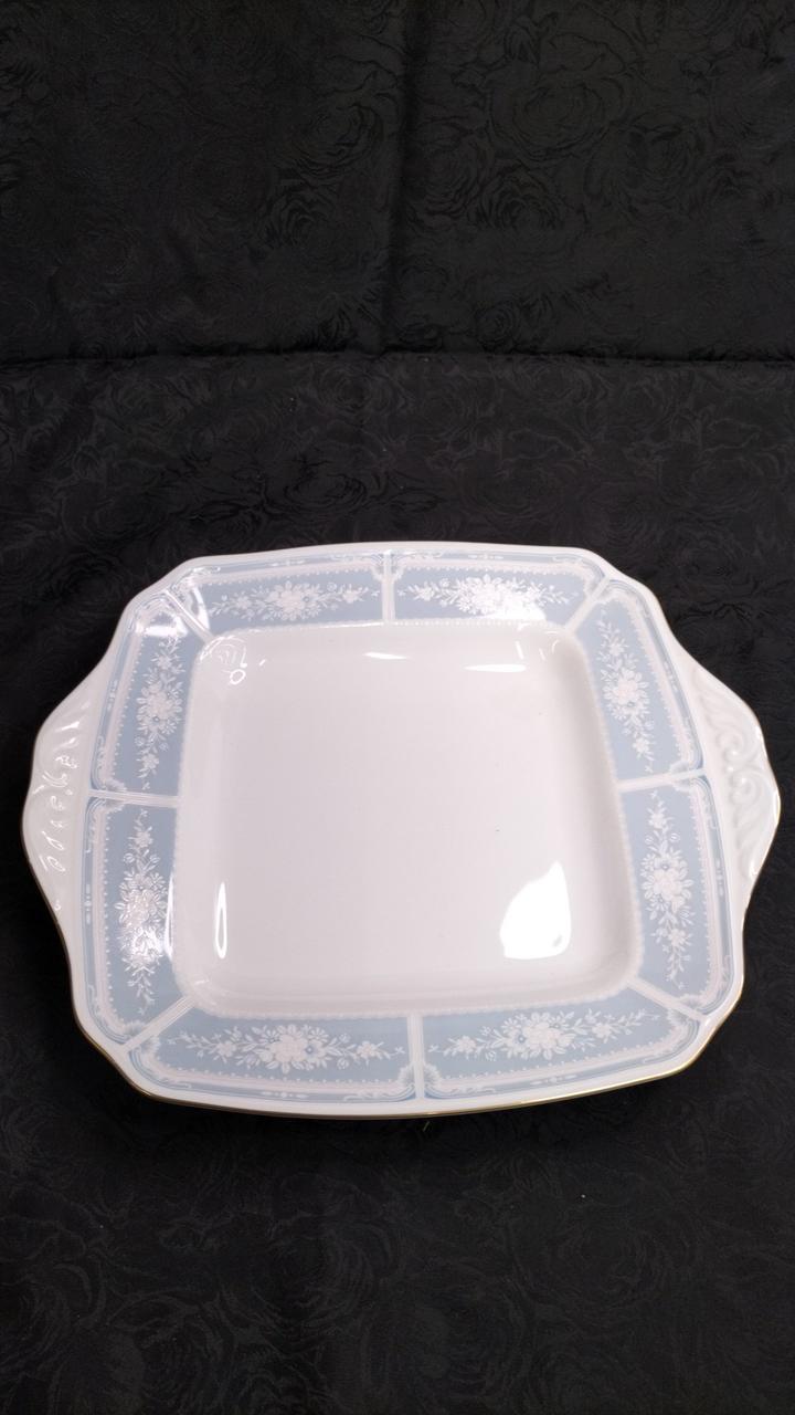 縦約24.5cm横約28cm