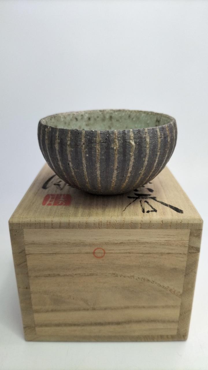 幅約7.3cm高さ約4.3cm