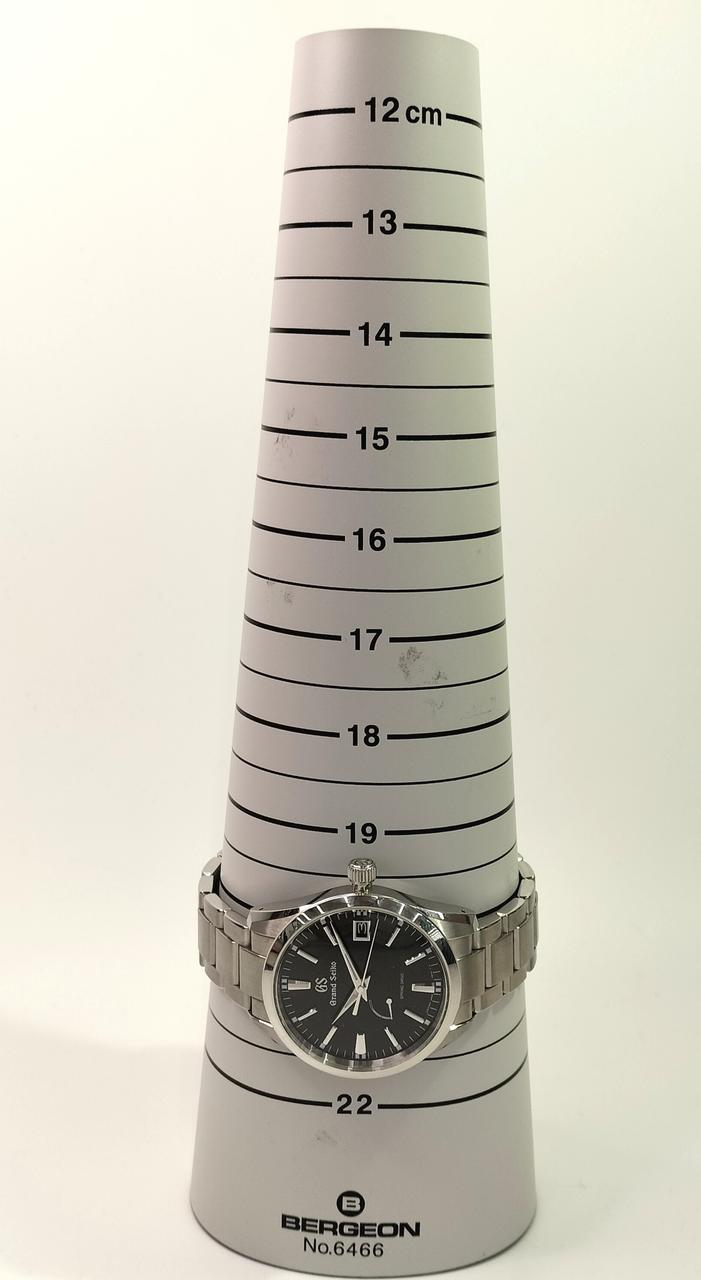 腕周り約20cmです