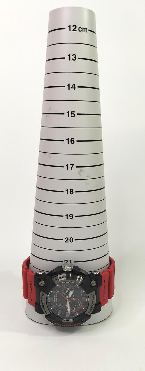 腕周り約22cmです