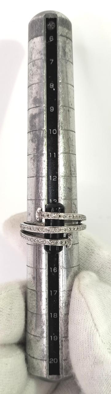 サイズは約14号です