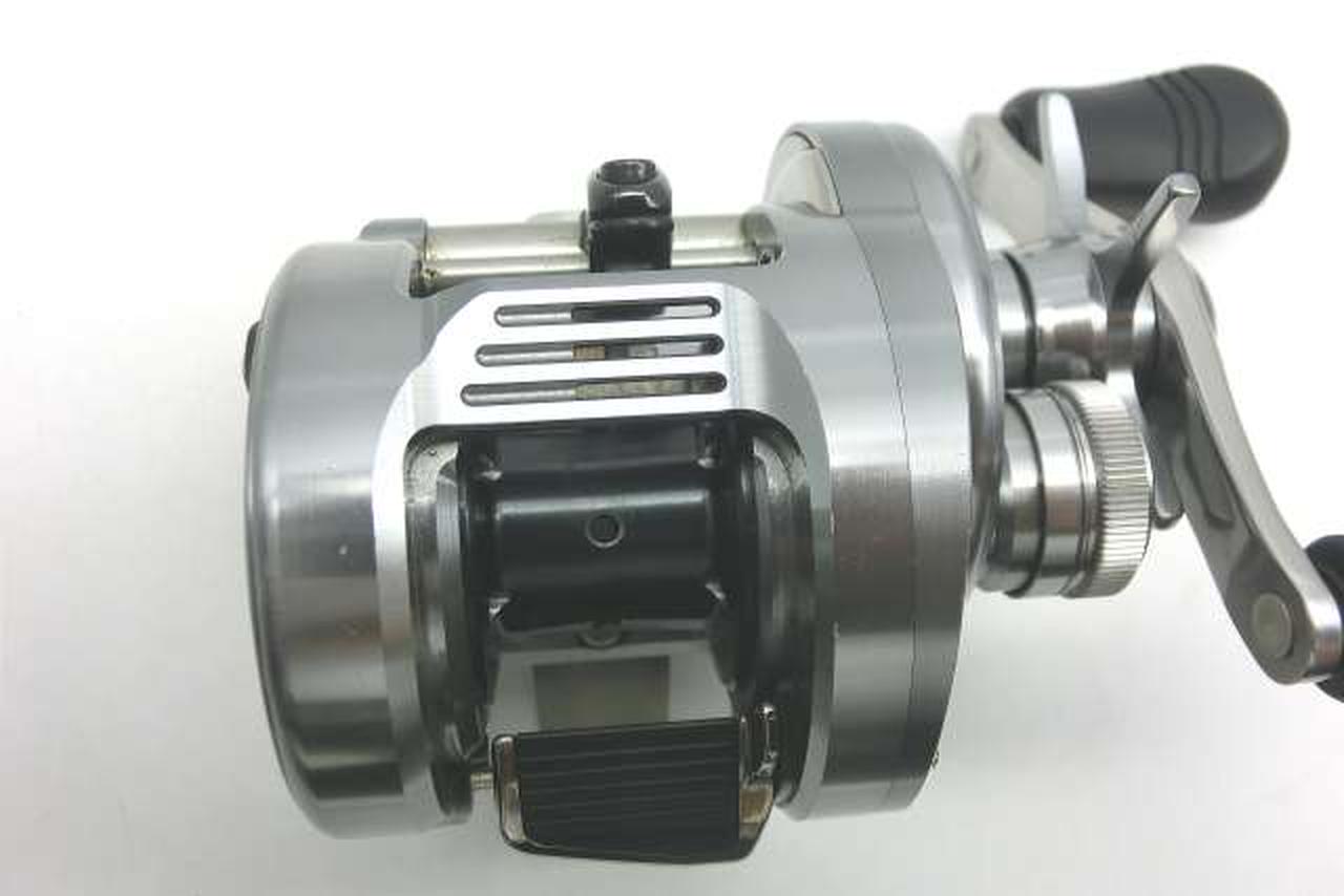 シマノ(SHIMANO)|20カルカッタコンクエストDC 100 右 （04083