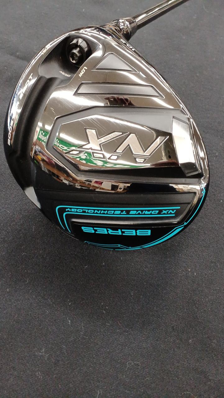 分かりにくいですが細かい擦り傷あり